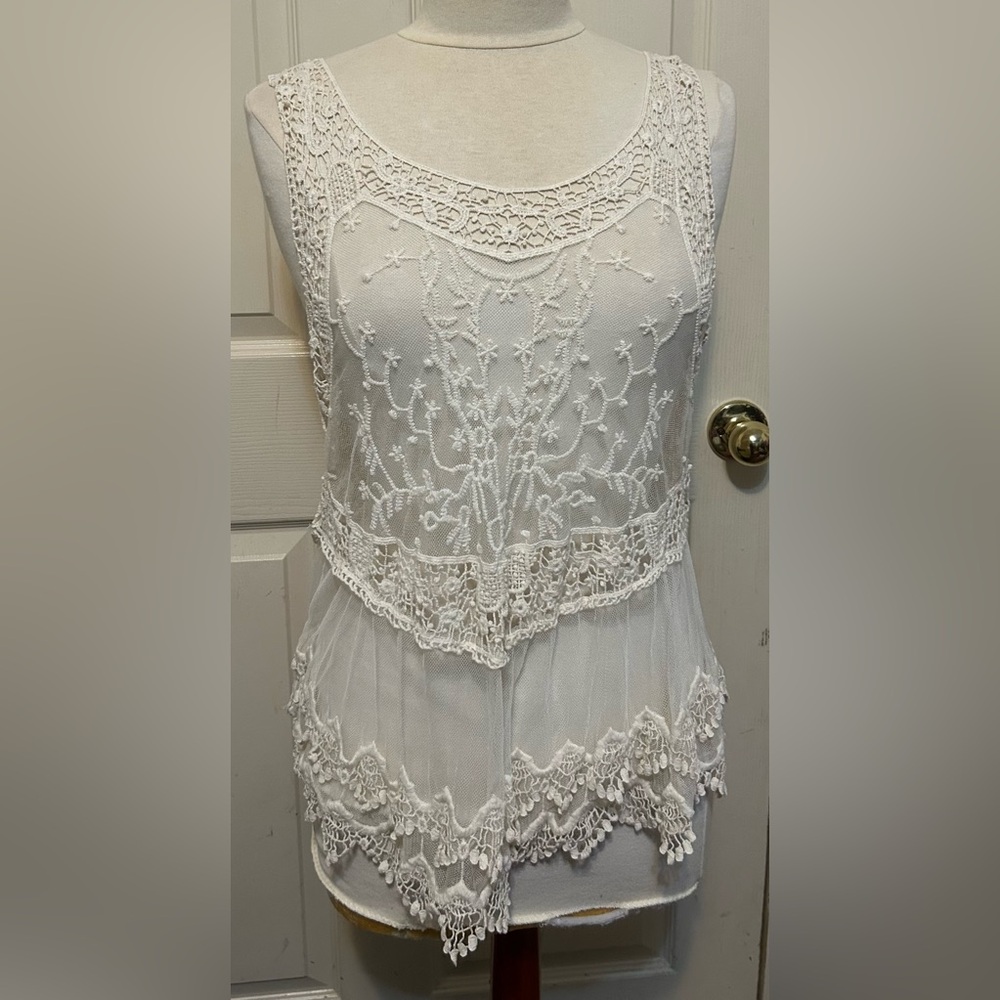 Elegant White Lace top size small